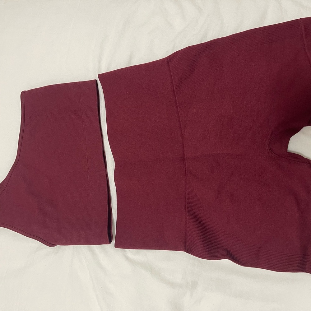 Burgundy Set Active Workout Set - Picture 4 of 4